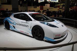 Nabij a jeď - Nissan instaluje další nabíječku hybridů